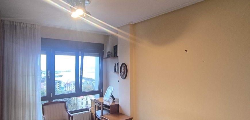 Piso con terraza en Calle Mugakoa Kalea, Buenavista
