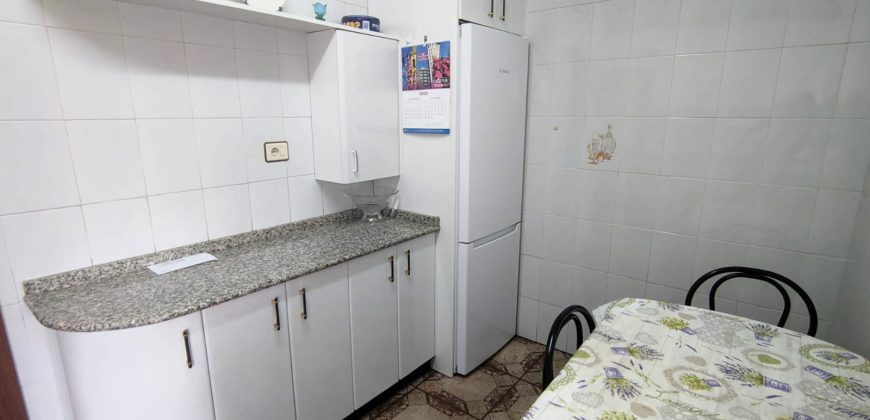 Piso con balcón en Abaro Etorbidea, Casco Viejo – Muelle