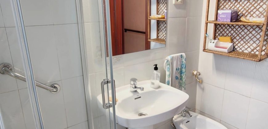 Piso con balcón en Abaro Etorbidea, Casco Viejo – Muelle